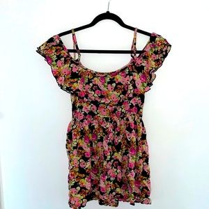 Band of Gypsies mini off the shoulder floral dress size Small